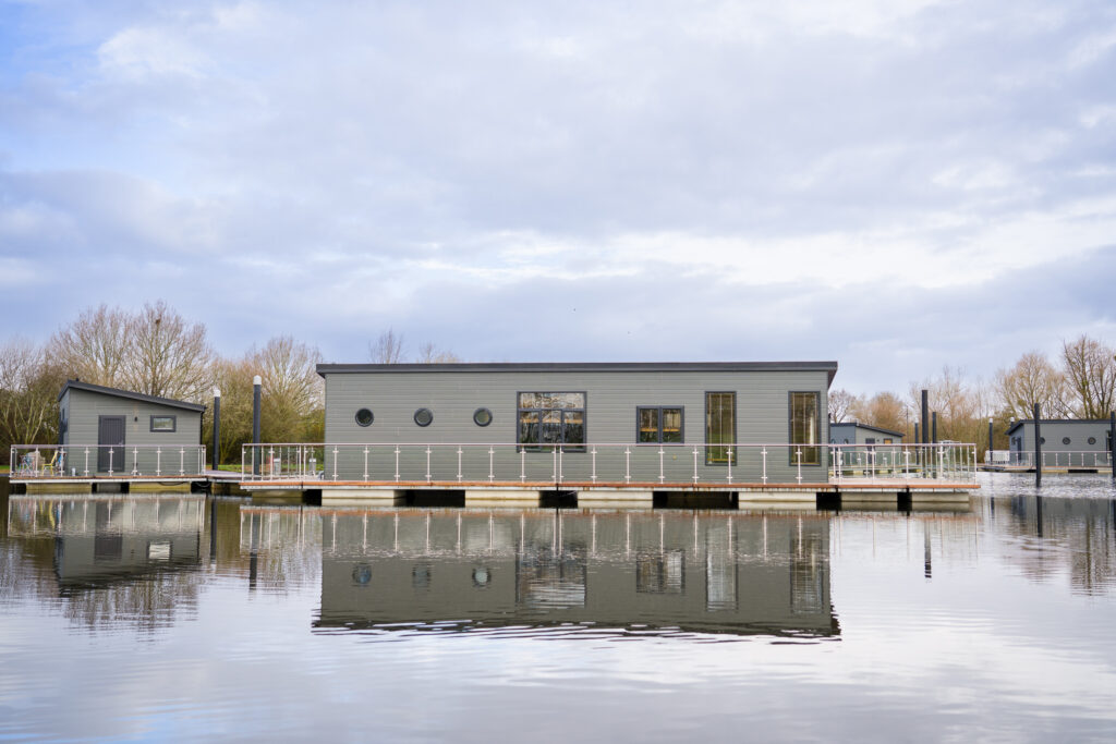 Floating homes at Upton Lake